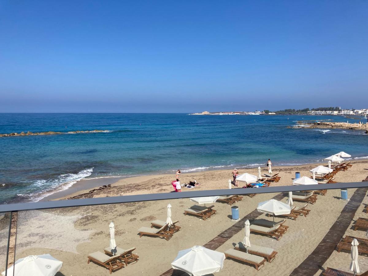 Sun Julz Apartments On The Beach Pafos Exterior foto
