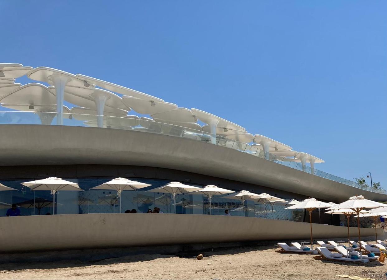 Sun Julz Apartments On The Beach Pafos Exterior foto