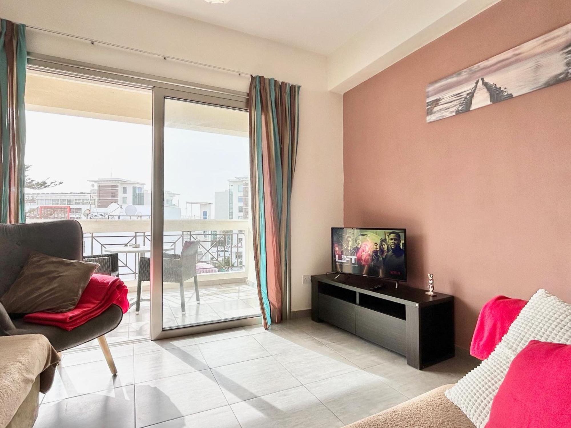 Sun Julz Apartments On The Beach Pafos Exterior foto