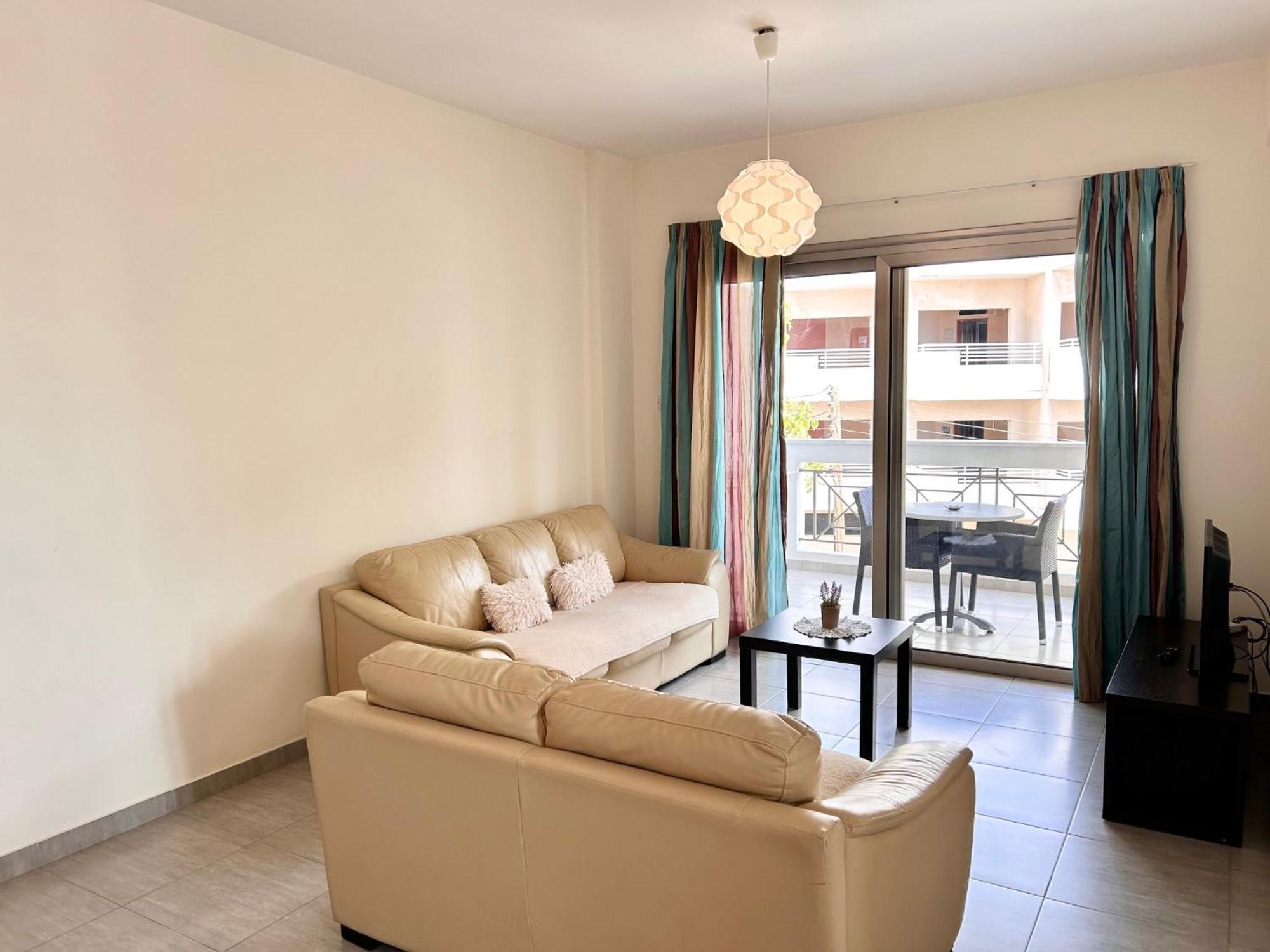 Sun Julz Apartments On The Beach Pafos Exterior foto