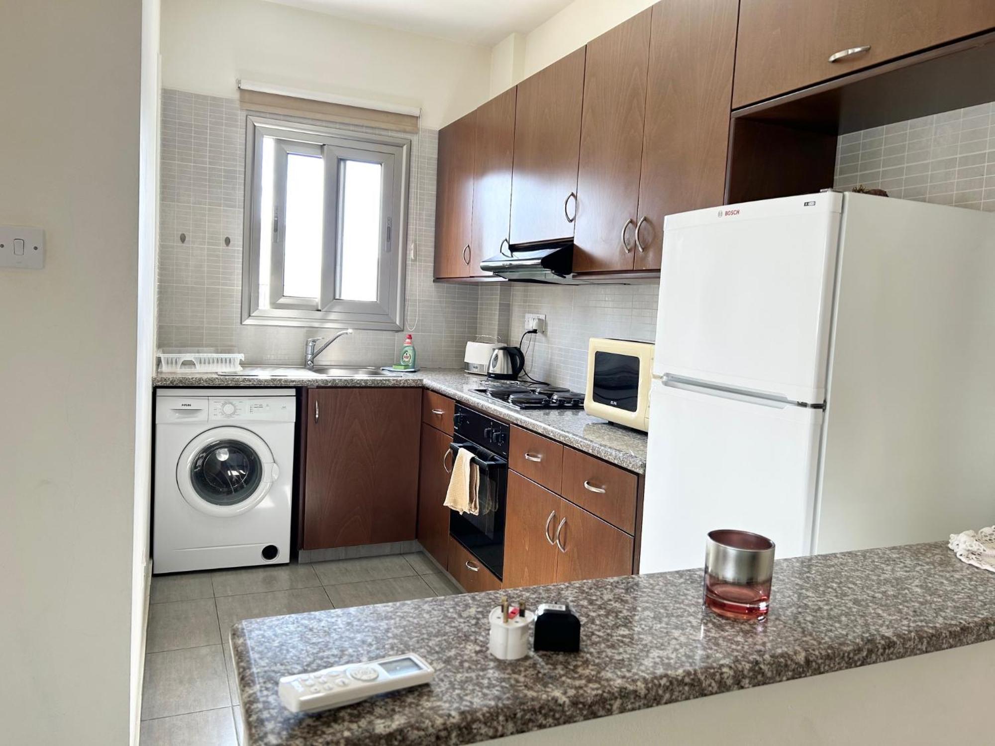 Sun Julz Apartments On The Beach Pafos Exterior foto