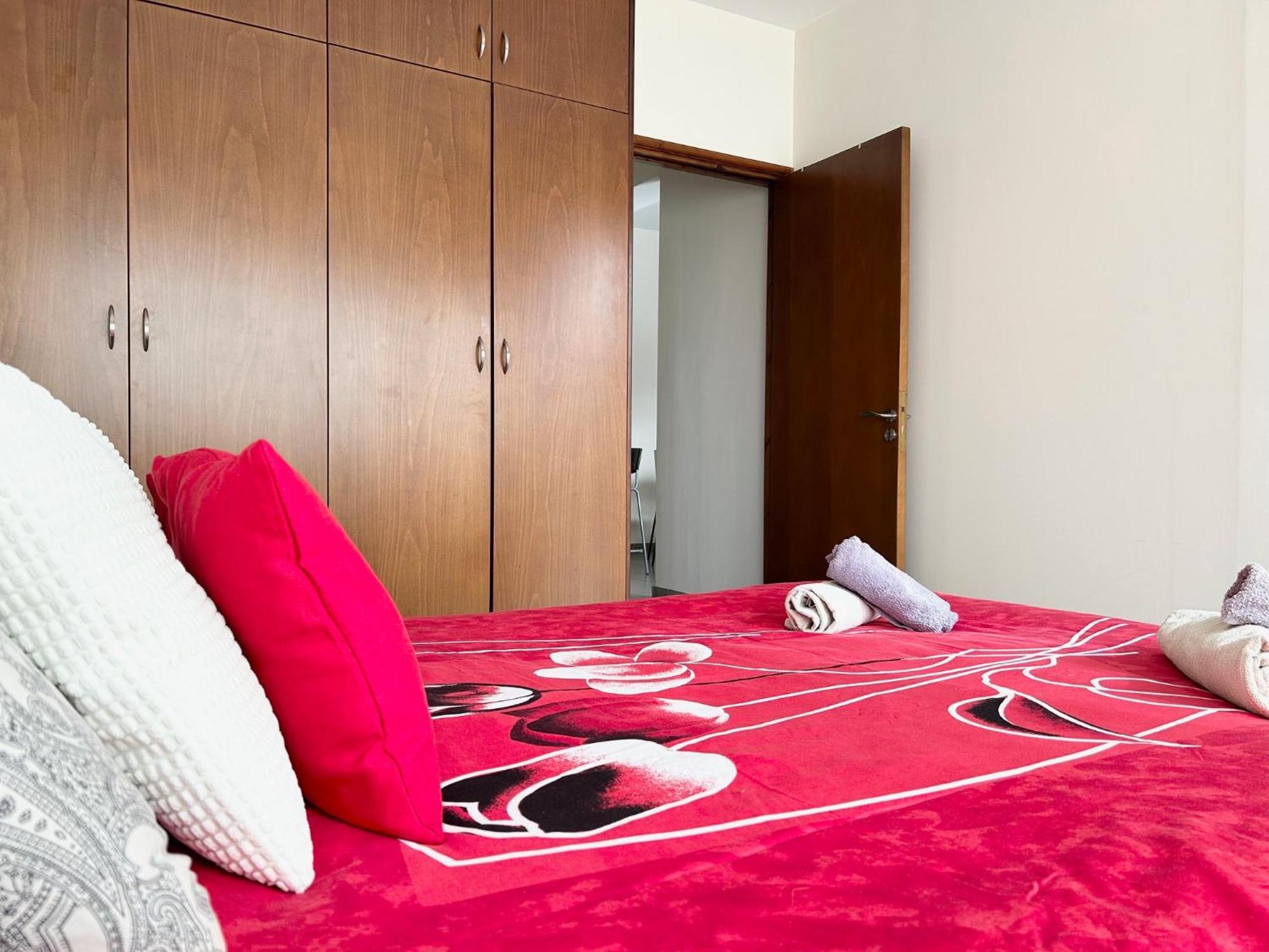 Sun Julz Apartments On The Beach Pafos Exterior foto