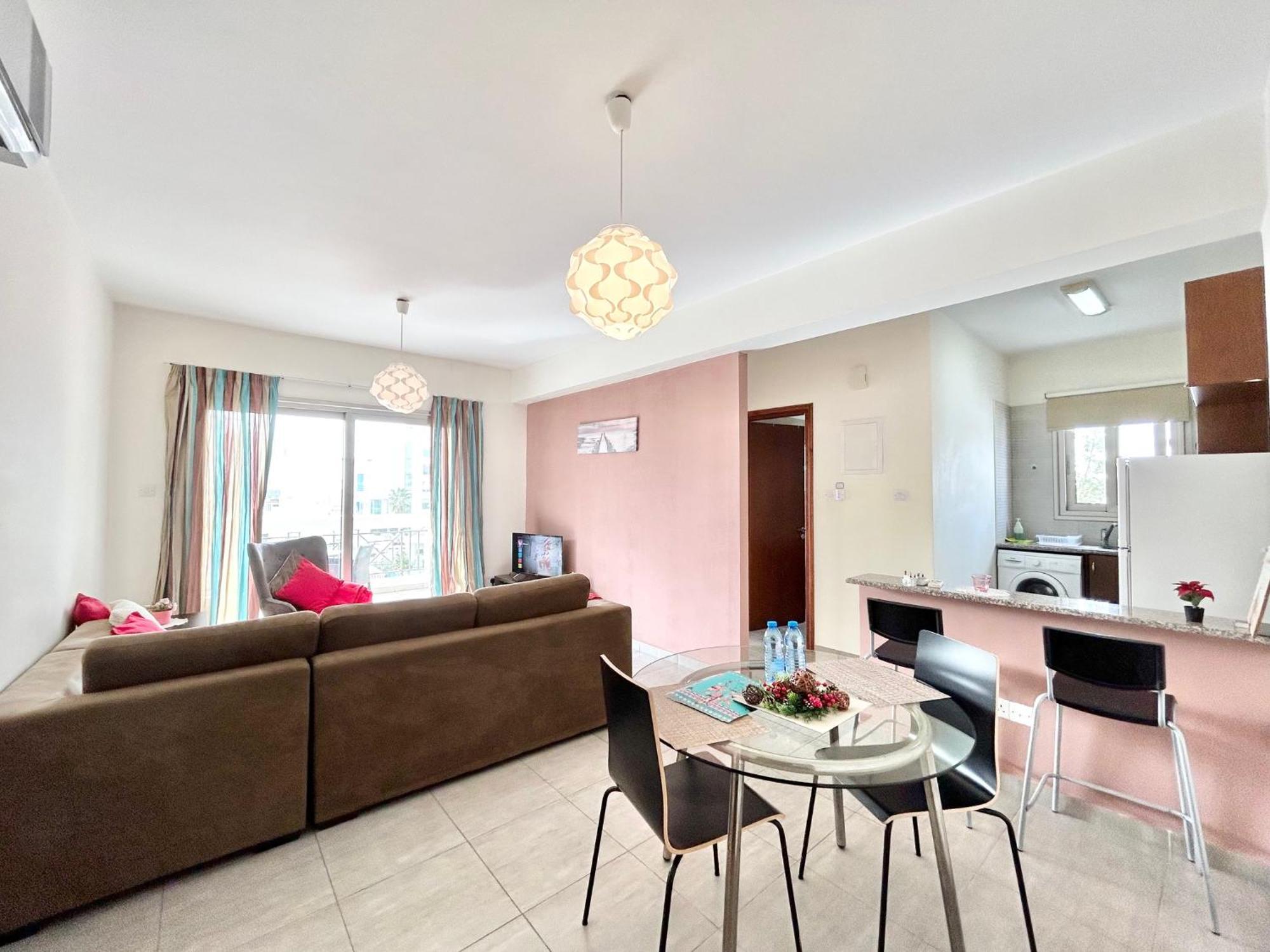 Sun Julz Apartments On The Beach Pafos Exterior foto