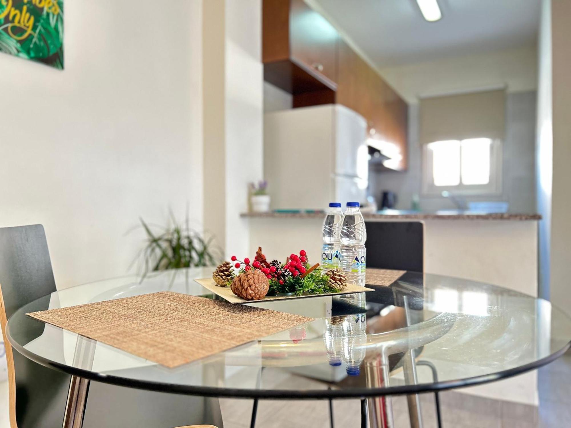 Sun Julz Apartments On The Beach Pafos Exterior foto