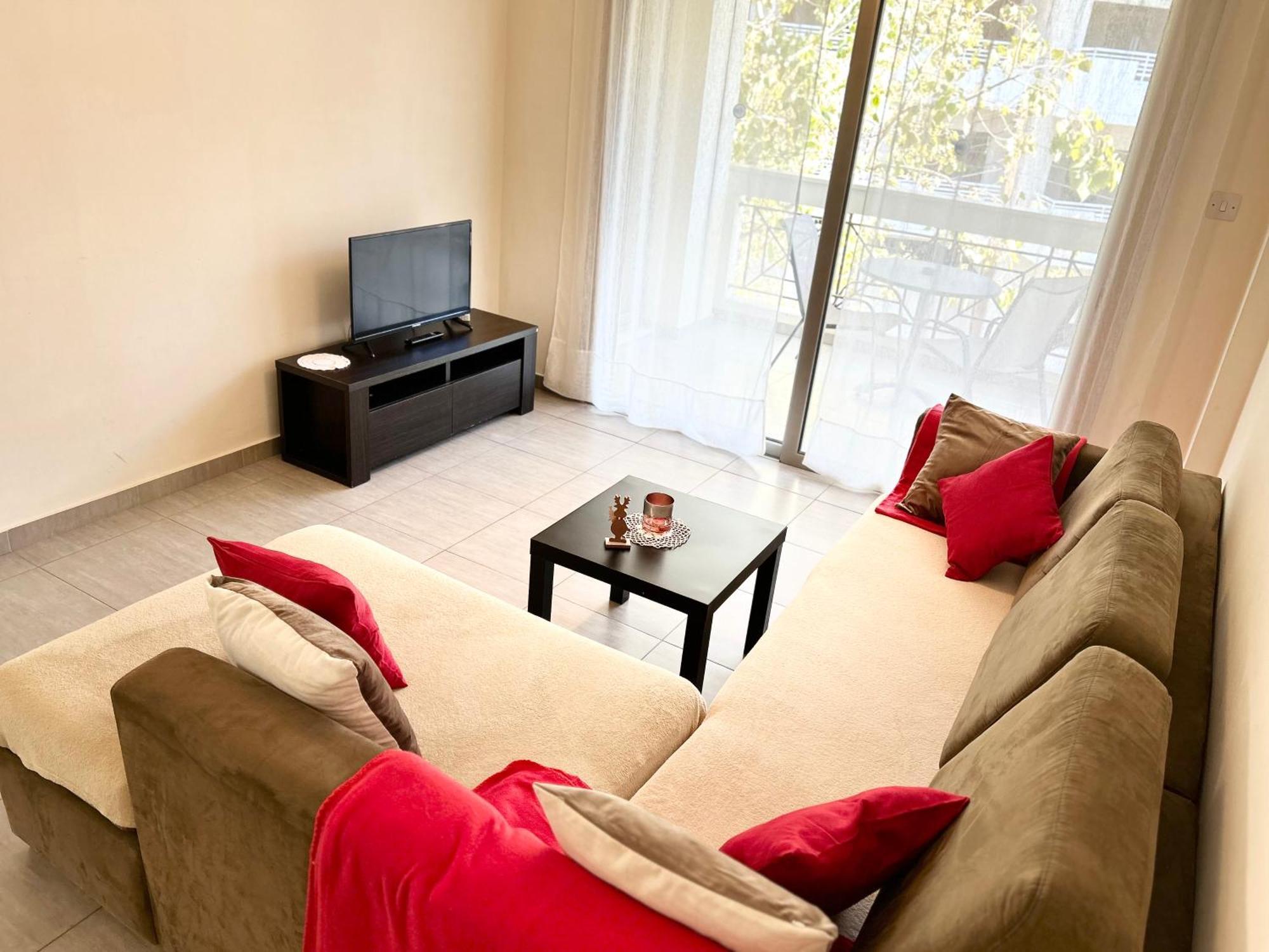 Sun Julz Apartments On The Beach Pafos Exterior foto