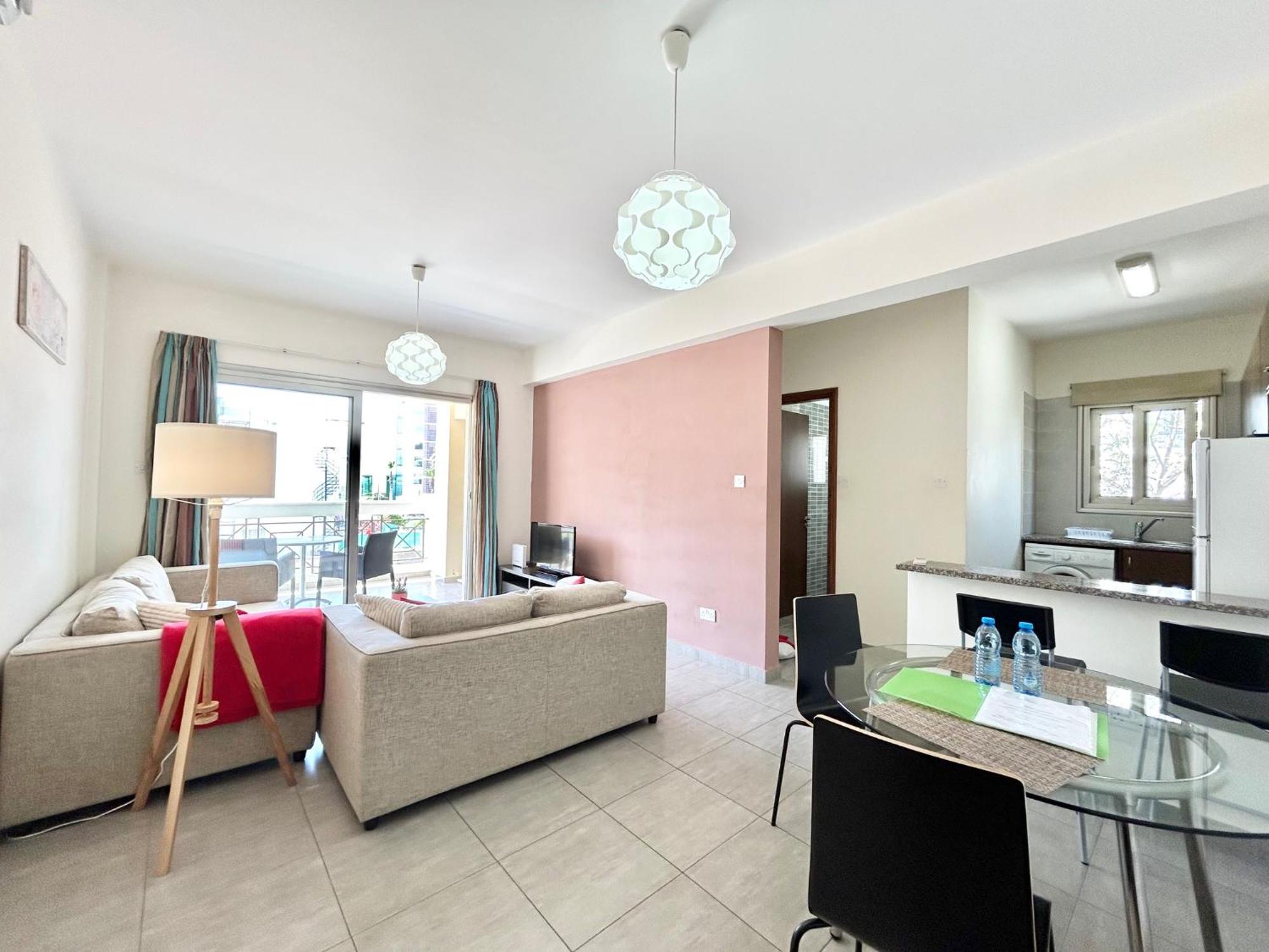Sun Julz Apartments On The Beach Pafos Exterior foto